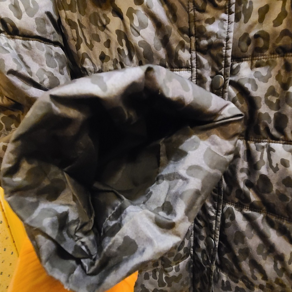 Old Navy Puffer Jacket Womens XXL Gray Black Leopard Print Used Quilted Fleece - Picture 5 of 11